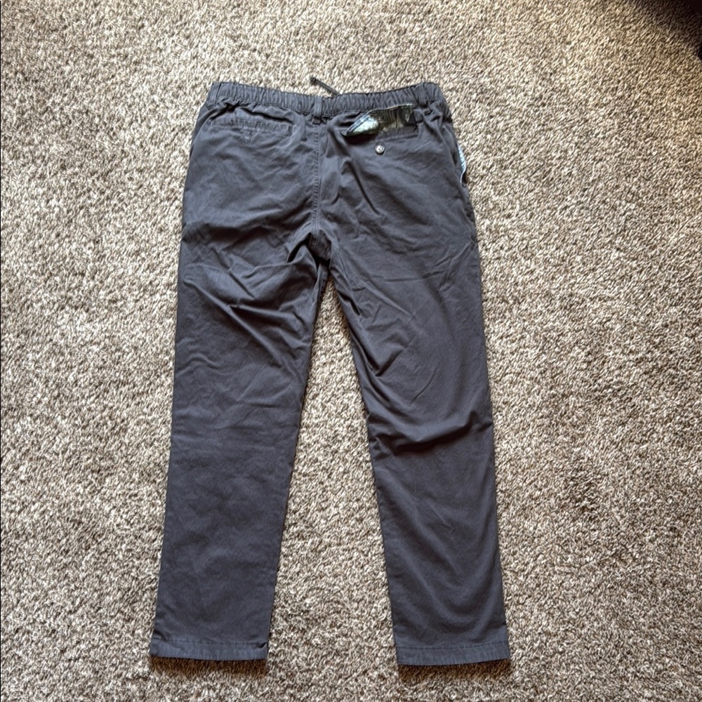 Chubbies Charcoal Men’s Regular Fit Chinos